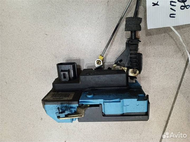 Замок двери передней правой Volvo XC90 2002-2014