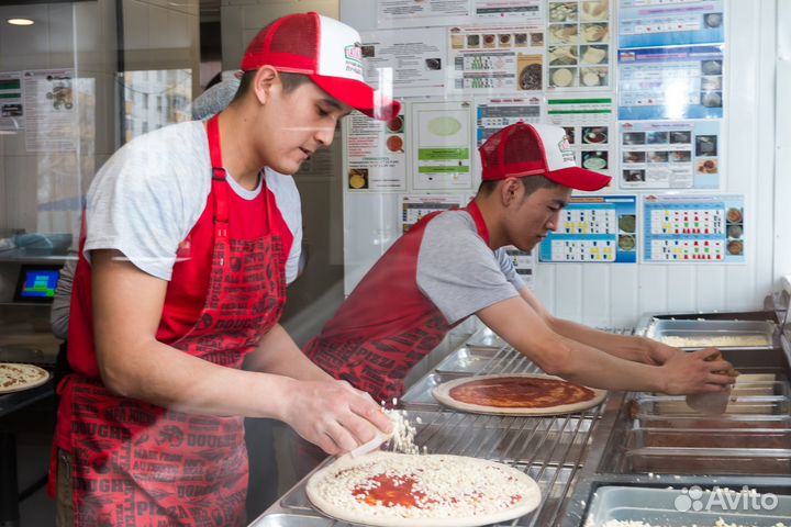 Повар пиццамейкер без опыта