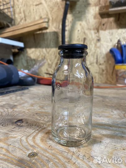 Бутылка стеклянная