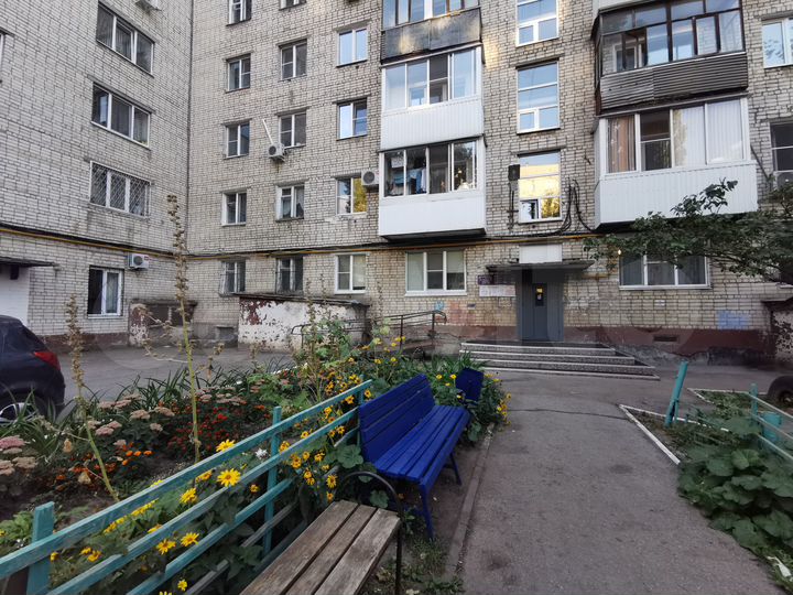 2-к. квартира, 64 м², 1/9 эт.