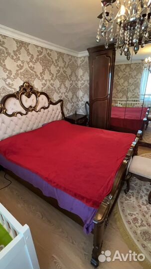 Спальный гарнитур