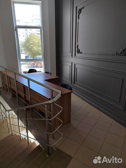 Здам столик в аренду с местом