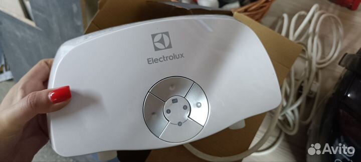 Проточный водонагреватель кран бу