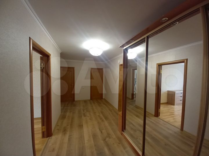 2-к. квартира, 71 м², 7/10 эт.
