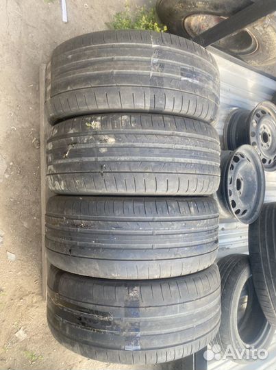 Dunlop SP Sport Maxx 050+ 275/45 R20