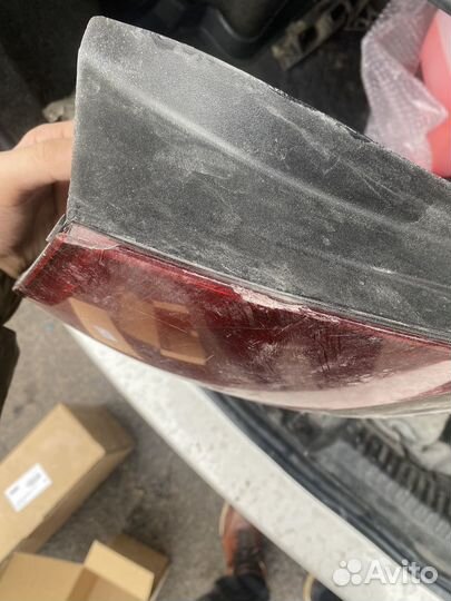 Фонарь задний левый volkswagen polo sedan