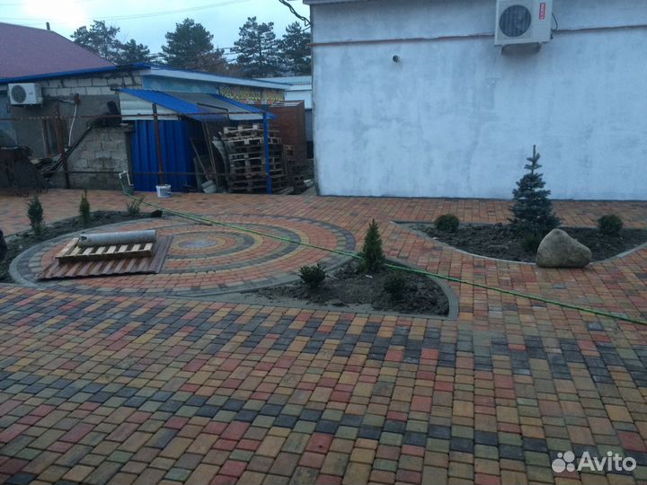 Укладка тротуарной плитки