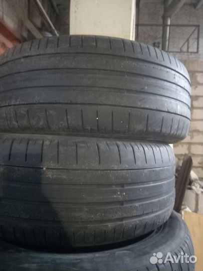 Pirelli P Zero 255/55 R19 107W