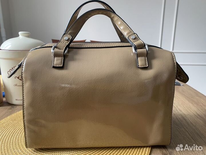 Сумка United Colors of Benetton