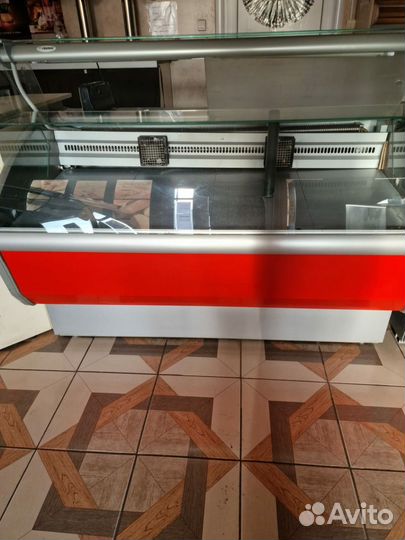 Холодильная витрина