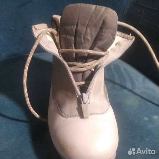 Лыжные ботинки женские 37 размер