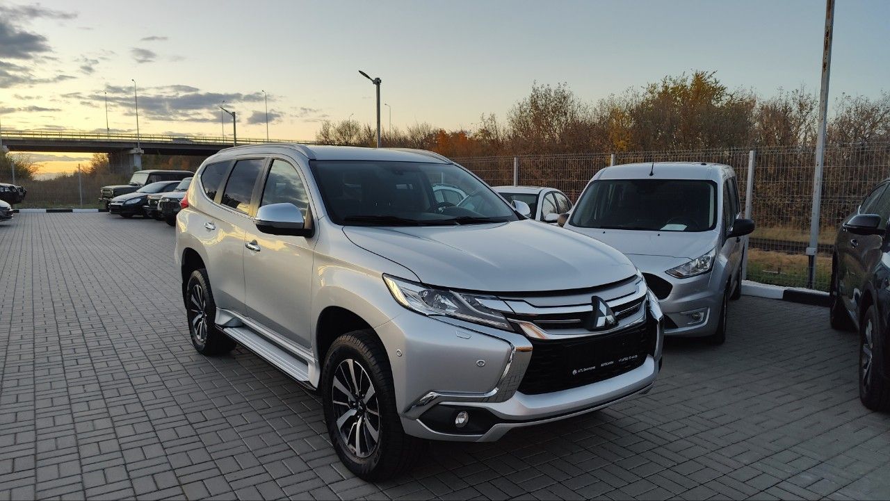 Mitsubishi Pajero Sport: фото владельца