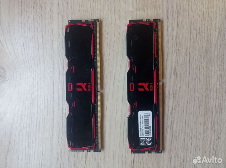 Оперативная память Goodram Iridium IR-X3000D464L16