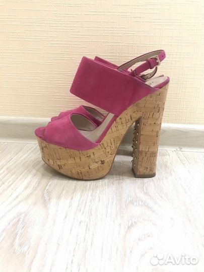 Босоножки zara