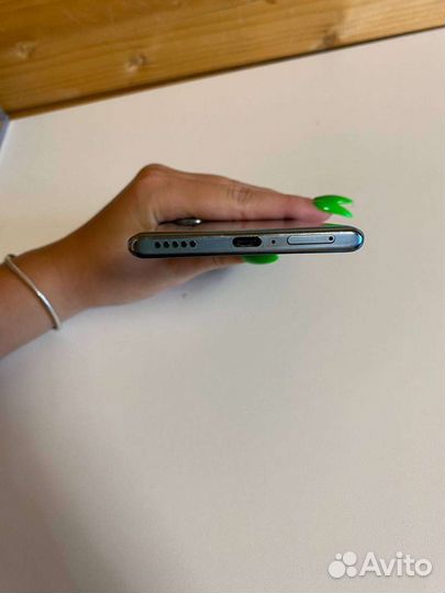 Телефон honor 70