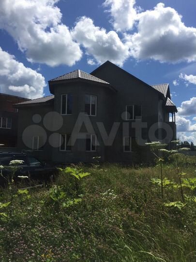 Дом 292 м² на участке 11 сот.