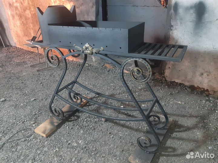 Мангал с подказанником 4 мм