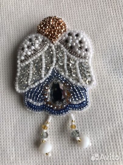 Брошь из бисера