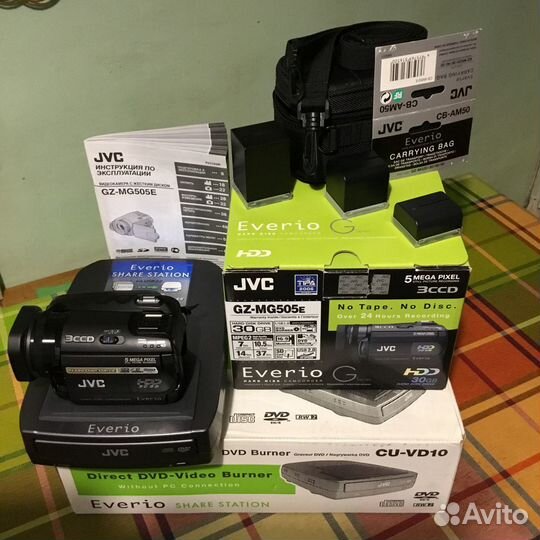 Видеокамера JVC GZ-MG505Е с DVD станцией