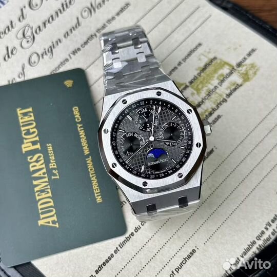 Часы Audemars Piguet Royal Oak Calendar 26574ST