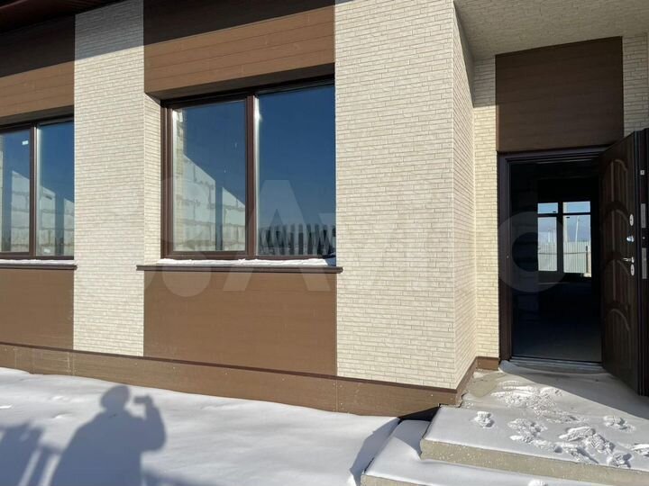 Коттедж 182,3 м² на участке 9 сот.