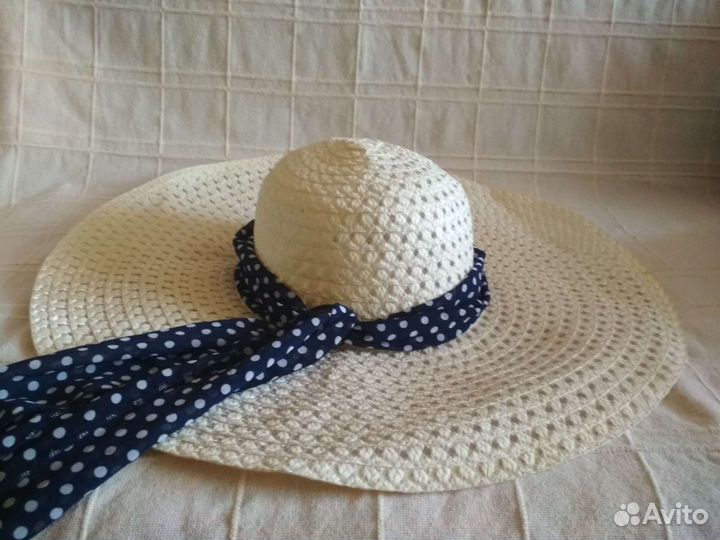 Шляпа женская с широкими полями