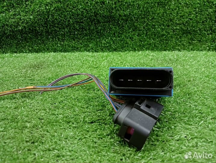 Блок управления бензонасосом VAG Audi Volkswagen Q3 8U Tiguan 8U