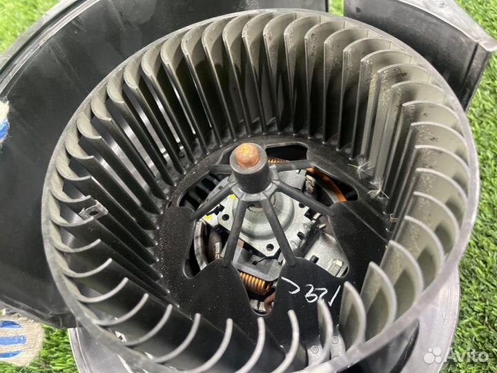 Мотор печки Bmw X5 E70 N55B30 2010