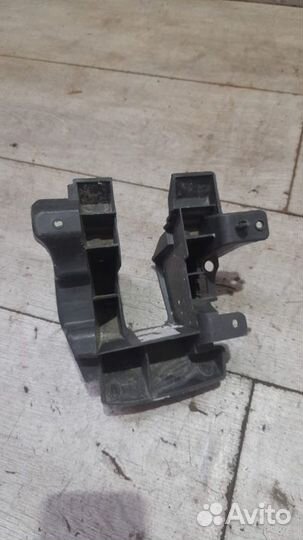 Кронштейн бампера задний левый LADA Largus С 2012