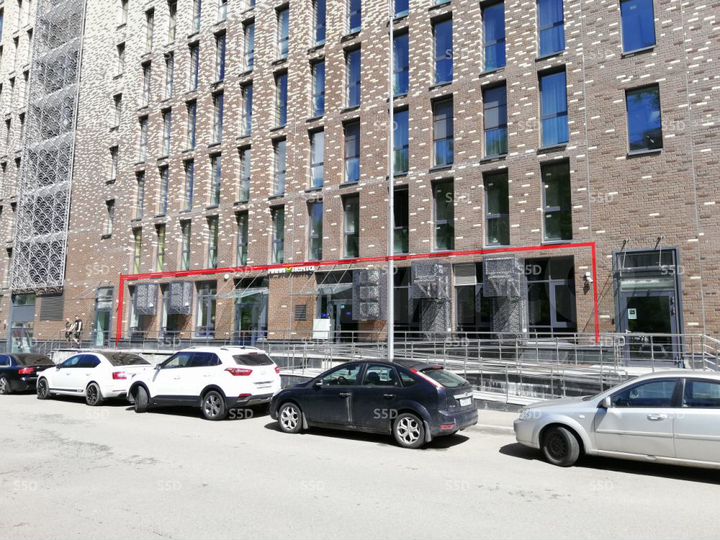 Продам торговое помещение, 430 м²