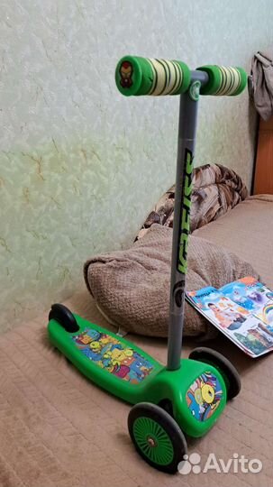 Самокат трехколесный