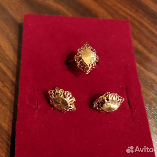 Кольцо и серьги