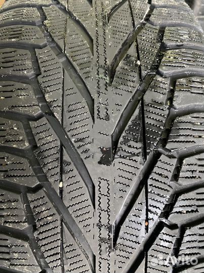 Nokian Hakkapeliitta R SUV 275/45 R20, 3 шт