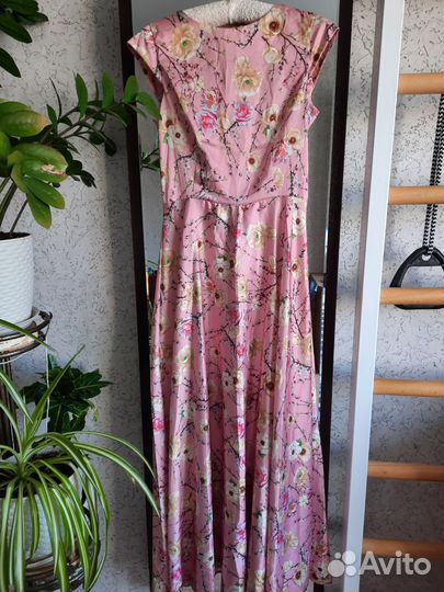 Вечернее платье в пол 44 р