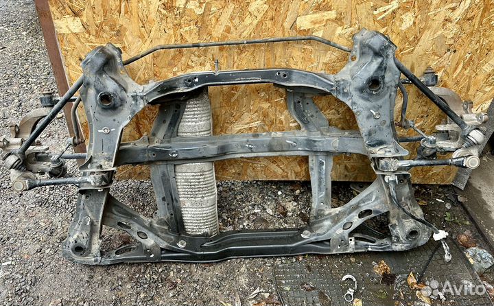 Подрамник заднийв сборе Honda Accord 7