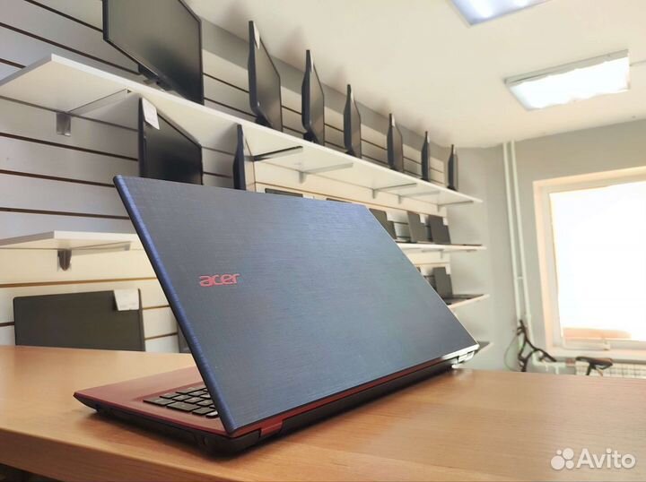 Быстрый Acer 4 ядра/920M/4 озу/ssd/500 HDD