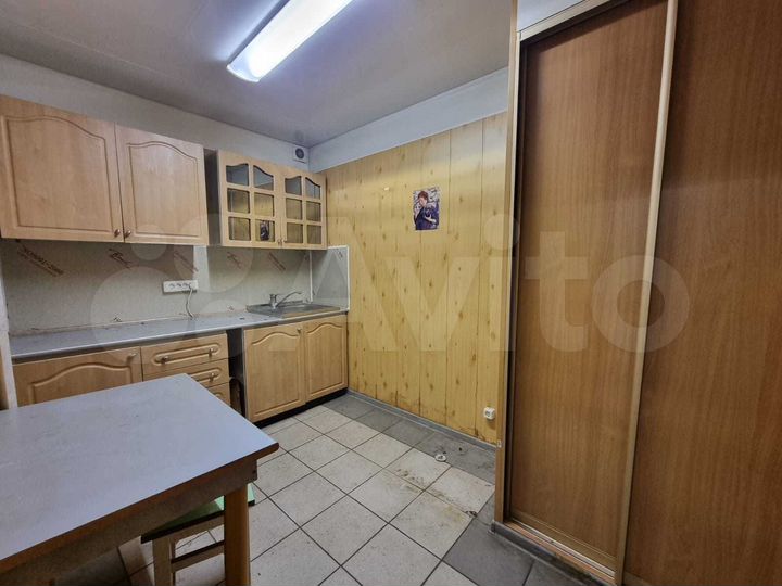 Продам торговое помещение, 221.1 м²