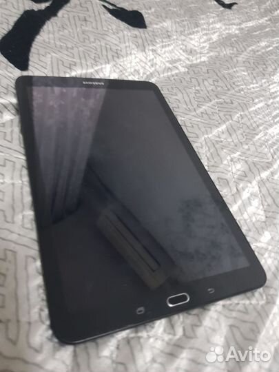 Samsung galaxy tab E 9.6