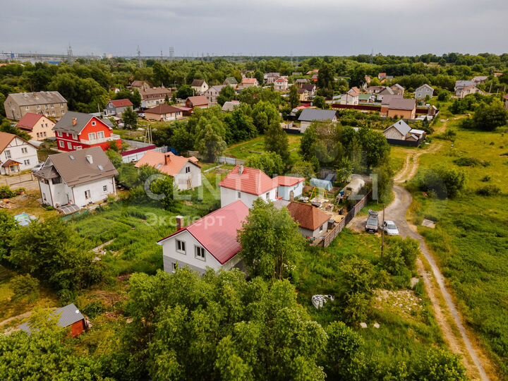 Дом 140 м² на участке 5 сот.