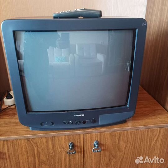 Телевизор Samsung cs-2173r