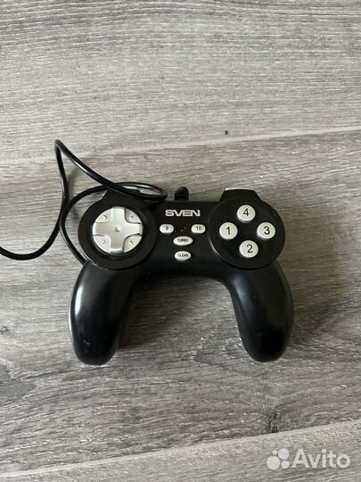Геймпад, клавиатура, 2 мышки