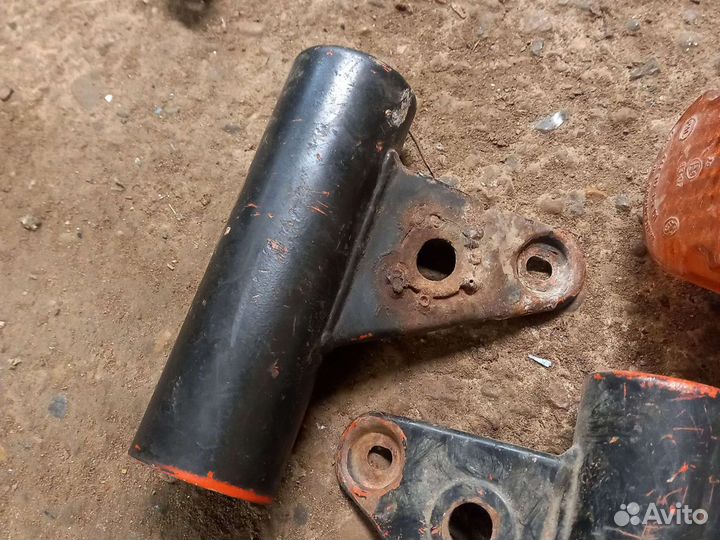 Держатели фары ява 634