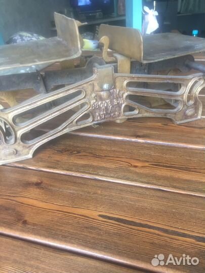 Весы старинные