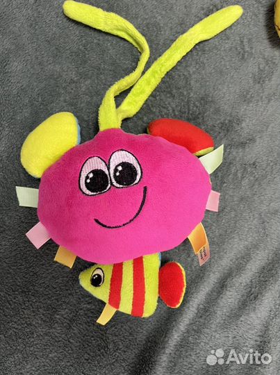 Развивающие игрушки подвески