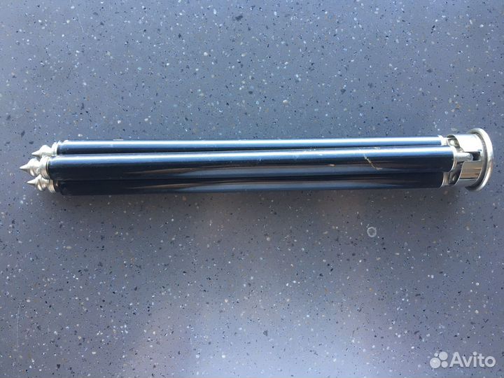 Штатив старинный для фотоаппарата. Тренога