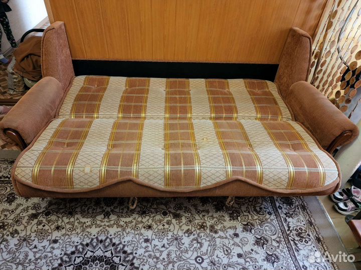 Мягкий диван кровать