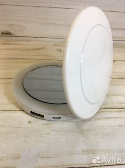 Косметическое зеркало Power Bank с подсветкой