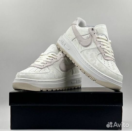 Nike Luxe White с подошвой Gum