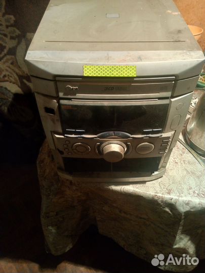 Музыкальный центр