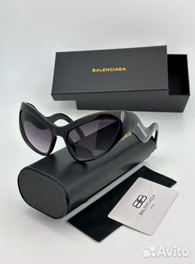 Солнцезащитные очки balenciaga